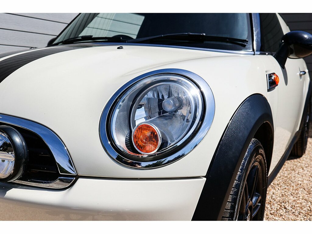 Mini Clubvan 1.6 Cooper D Van White #34