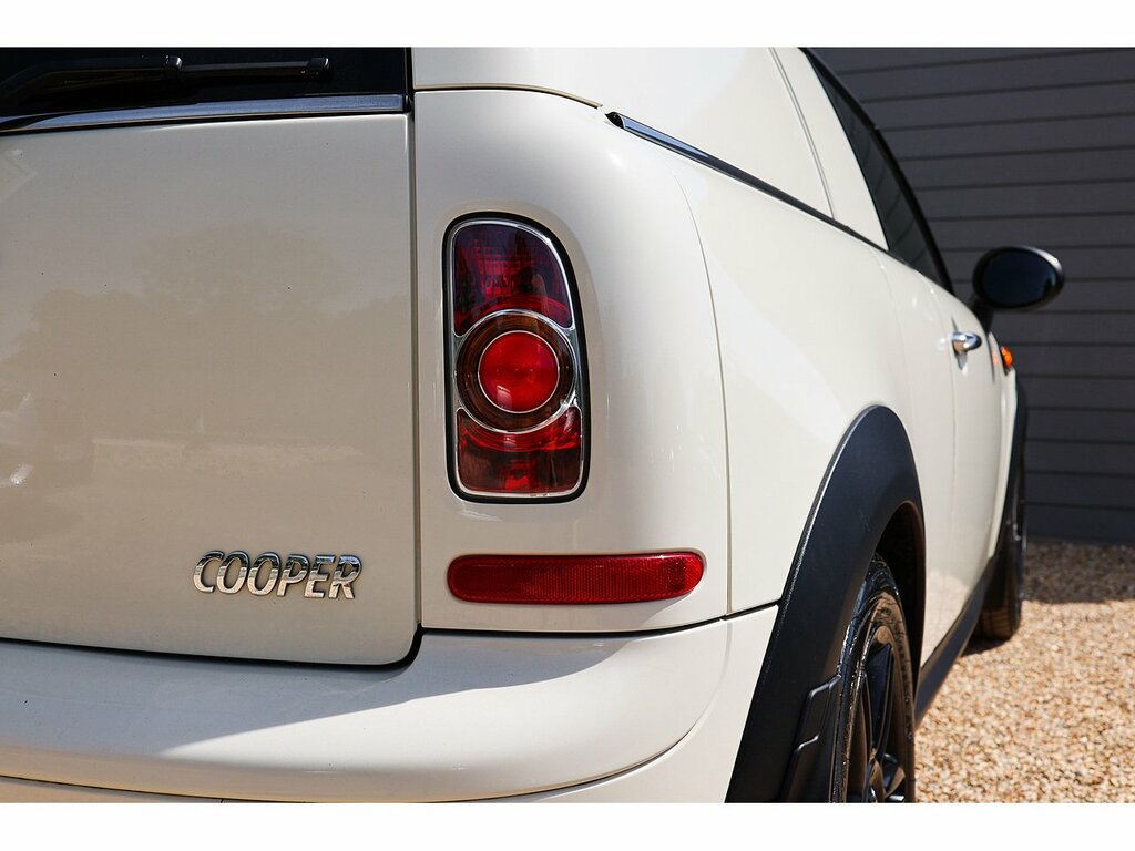 Mini Clubvan 1.6 Cooper D Van White #36