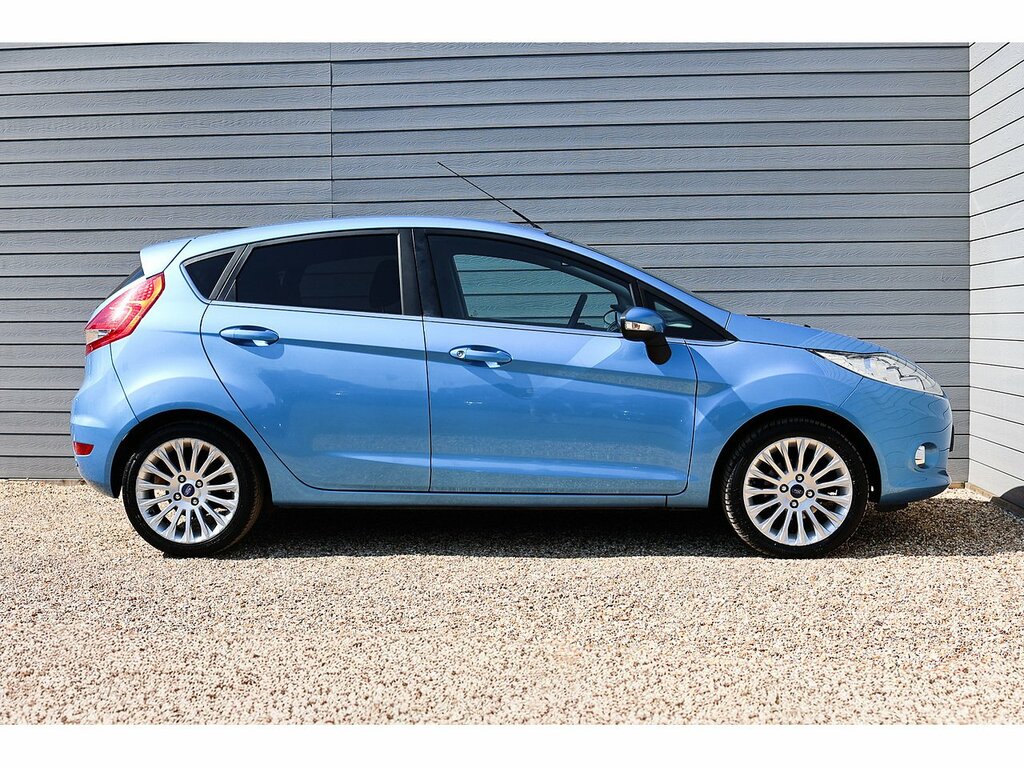Ford Fiesta Titanium Blue #6