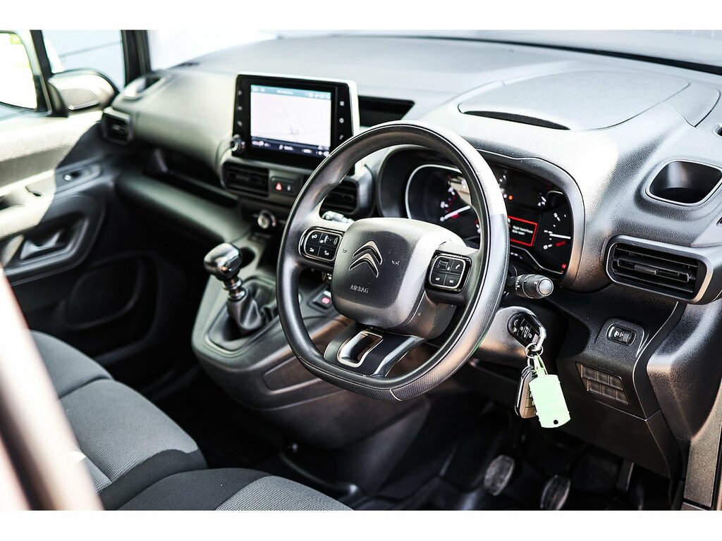 Citroen Berlingo Bluehdi 950Driver XL Grey #2