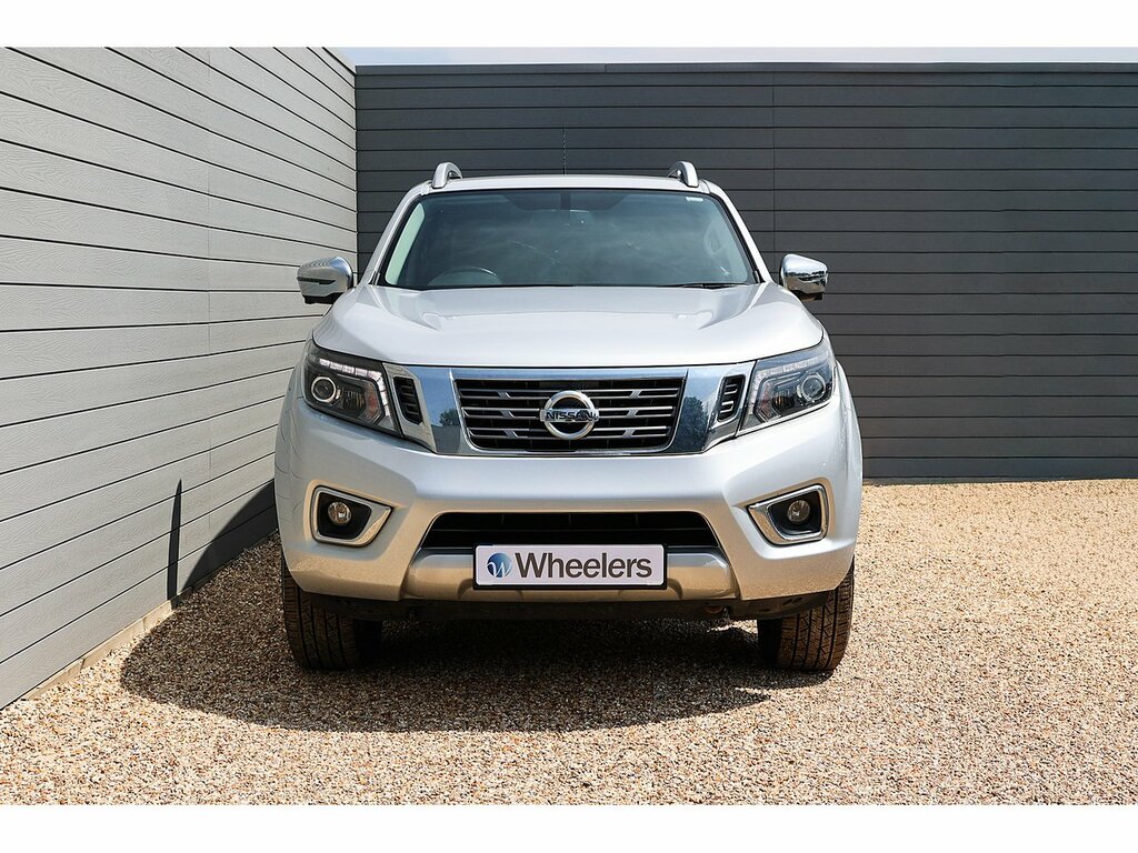 Nissan Navara Dci Tekna Silver #4