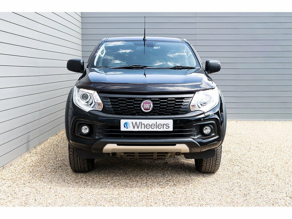Fiat Fullback D Cross Black #4
