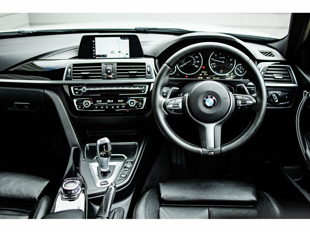 BMW 3 Series 330E M Sport Silver #2