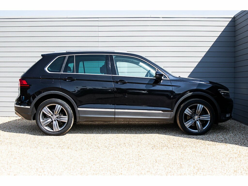 Volkswagen Tiguan Tsi Bluemotion Tech Sel LM66WNG Black #6