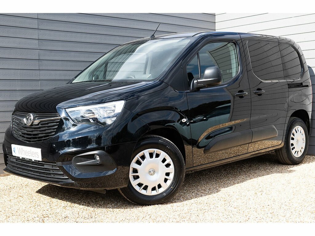Vauxhall Combo 2300 Sportive Black