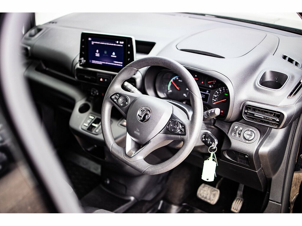 Vauxhall Combo 2300 Sportive Black #2