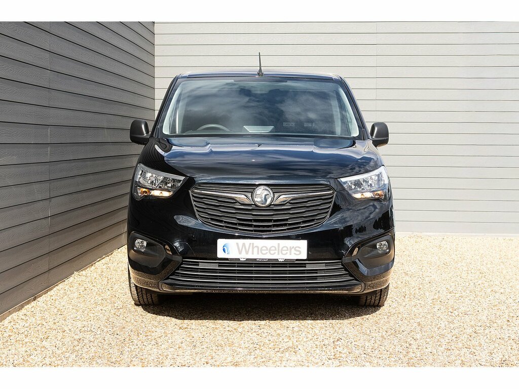 Vauxhall Combo 2300 Sportive Black #4