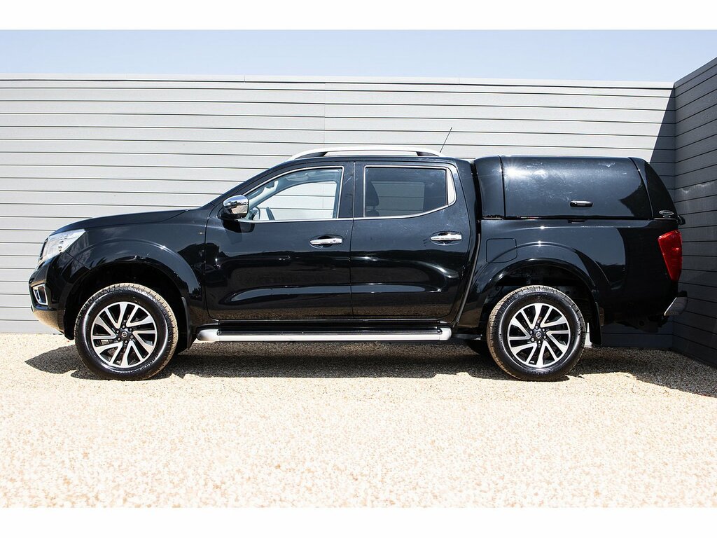 Nissan Navara Dci Tekna Black #5