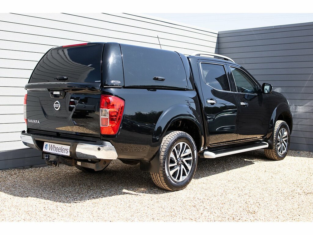 Nissan Navara Dci Tekna Black #3
