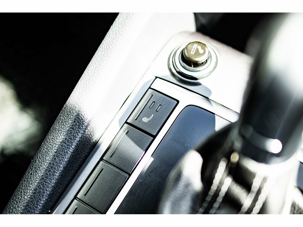 Volkswagen Amarok Dcab Pick Up Highline Silver #22