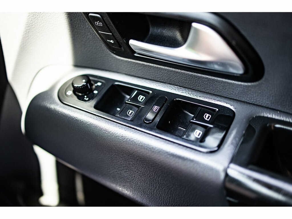 Volkswagen Amarok Dcab Pick Up Highline Silver #27