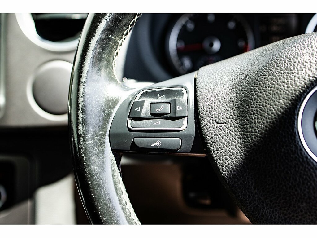 Volkswagen Amarok Dcab Pick Up Highline Silver #24