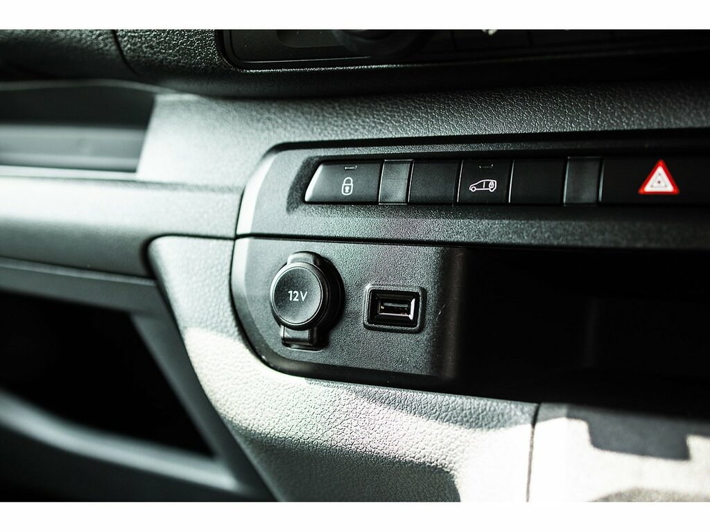 Vauxhall Vivaro 2900 1.5D 100Ps Dynamic H1 Van White #22