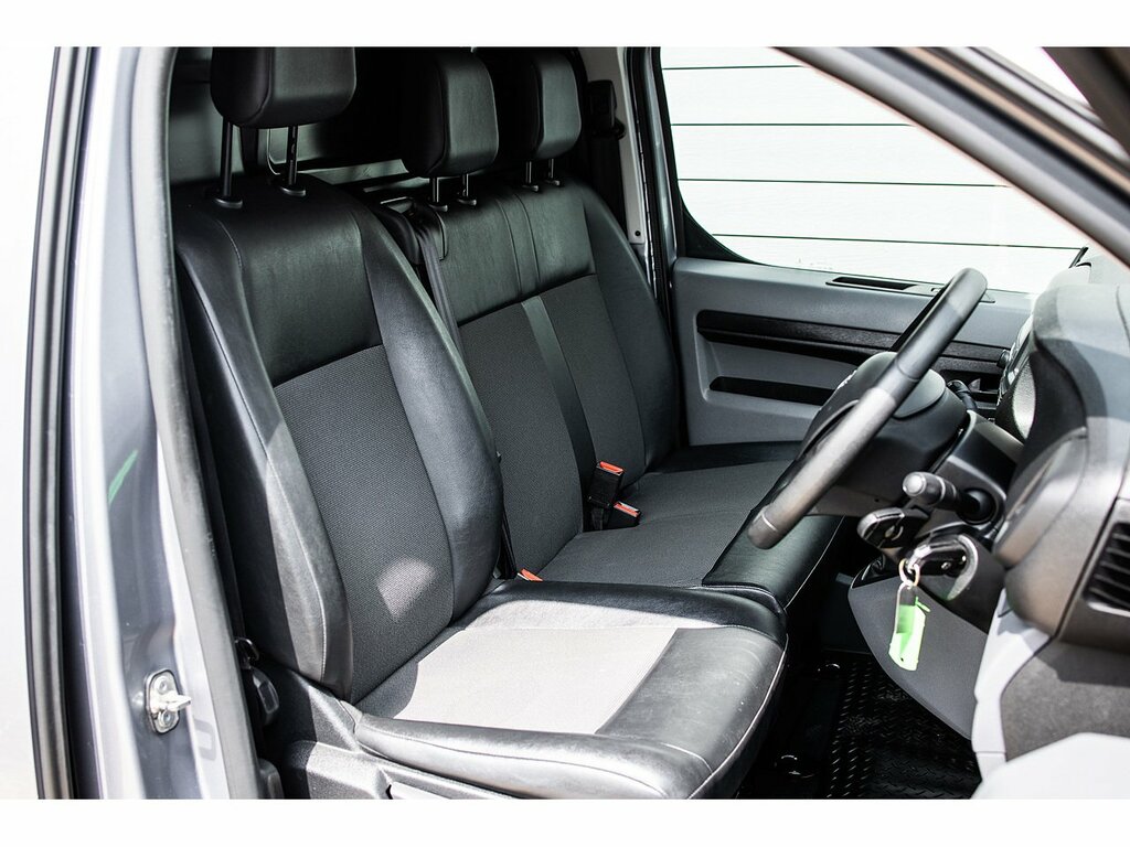 Vauxhall Vivaro 2900 1.5D 100Ps Dynamic H1 Van White #13