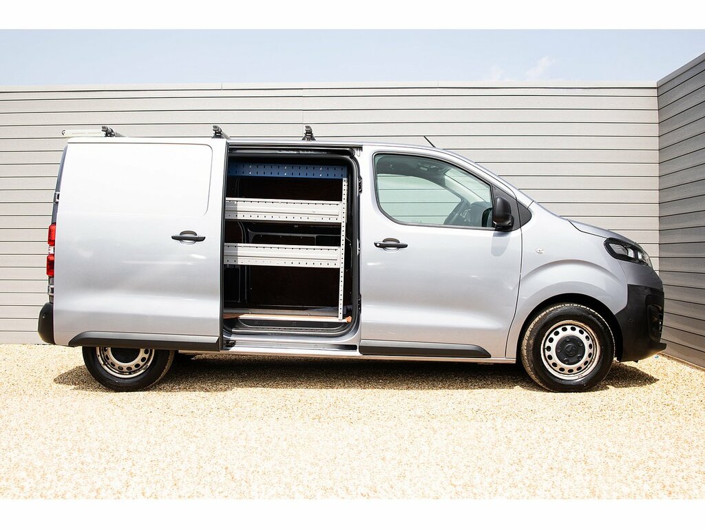 Vauxhall Vivaro 2900 1.5D 100Ps Dynamic H1 Van White #7