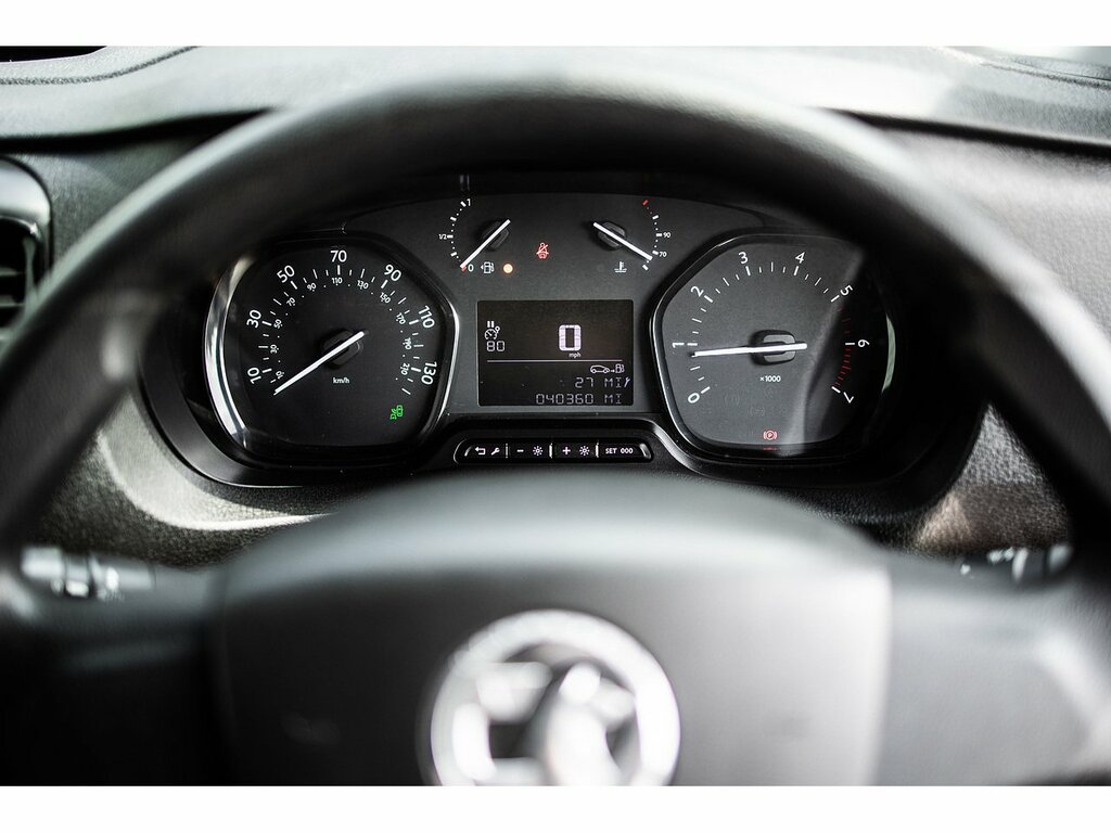Vauxhall Vivaro 2900 1.5D 100Ps Dynamic H1 Van White #26