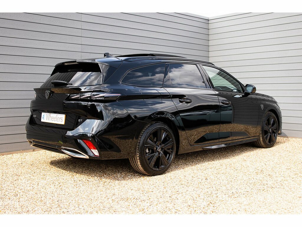 Peugeot 308 SW Puretech Gt Premium Black #3