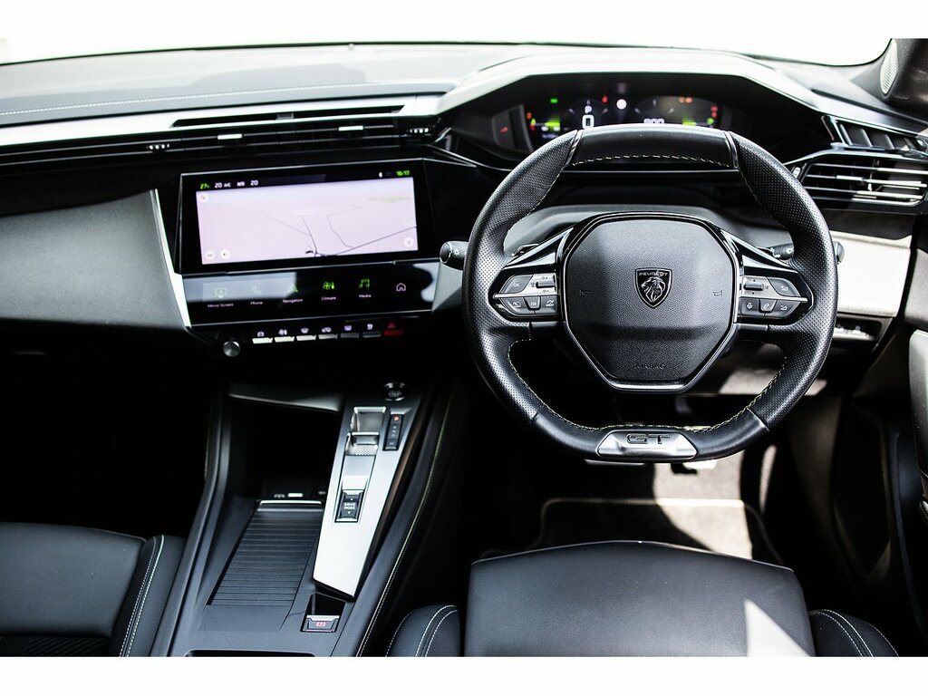 Peugeot 308 SW Puretech Gt Premium Black #2