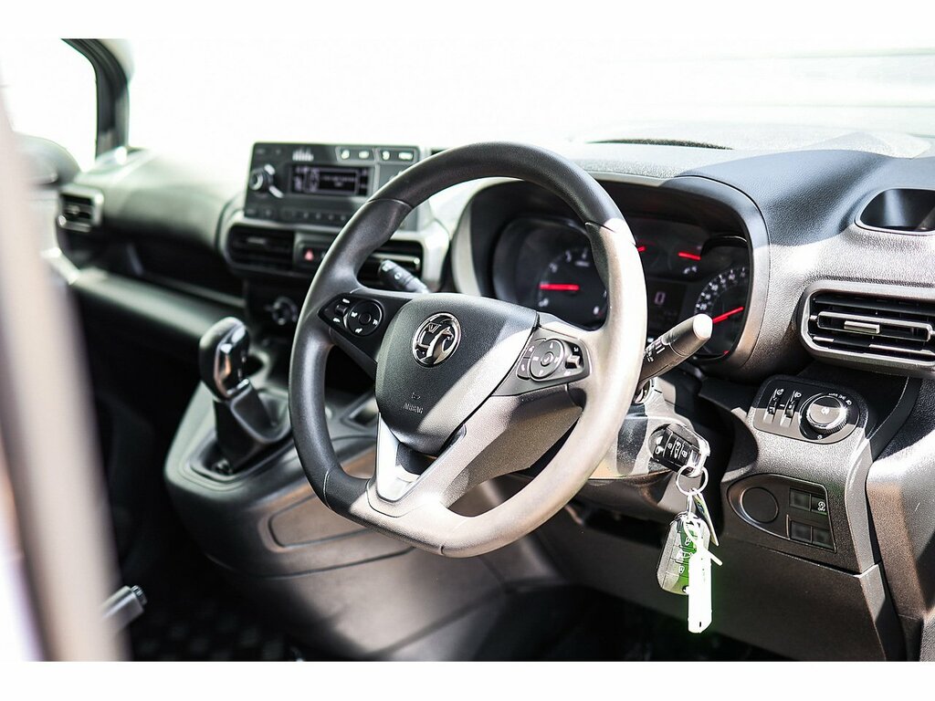 Vauxhall Combo 2300 1.5 Turbo D 100Ps H1 Le Nav Van Grey #14