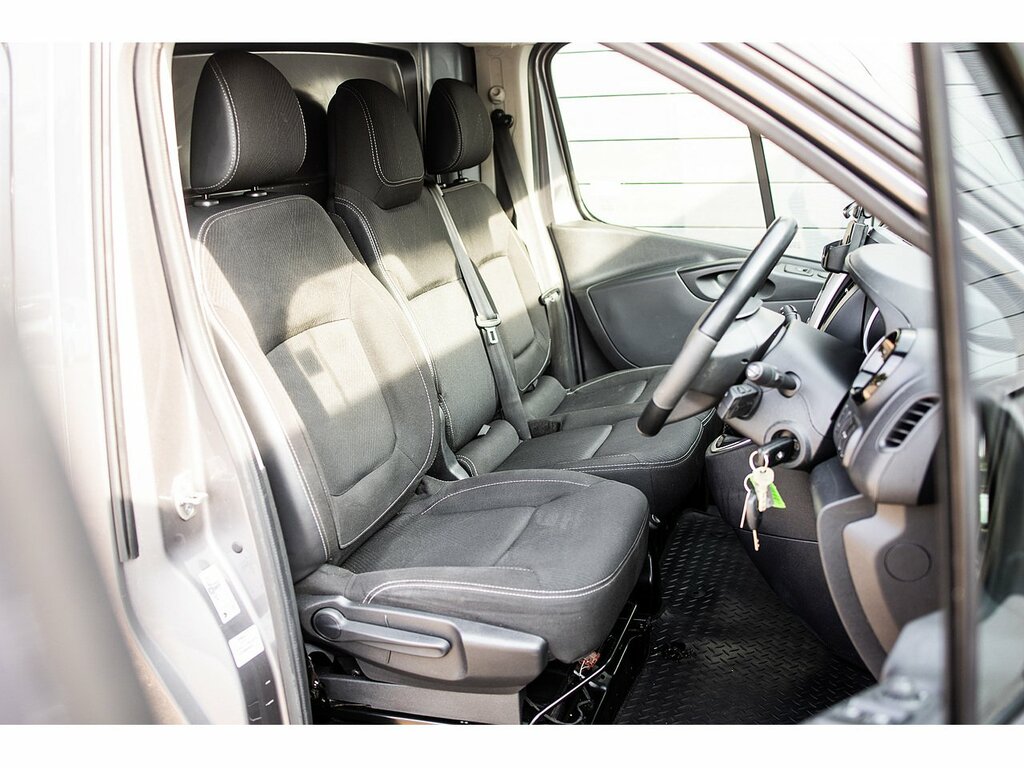 Renault Trafic Sl27 Sport Nav Eng Silver #13