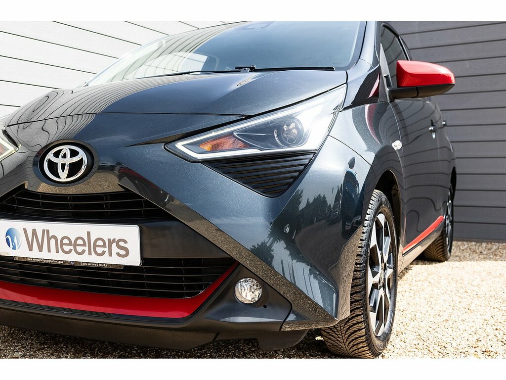 Toyota Aygo  Red #37