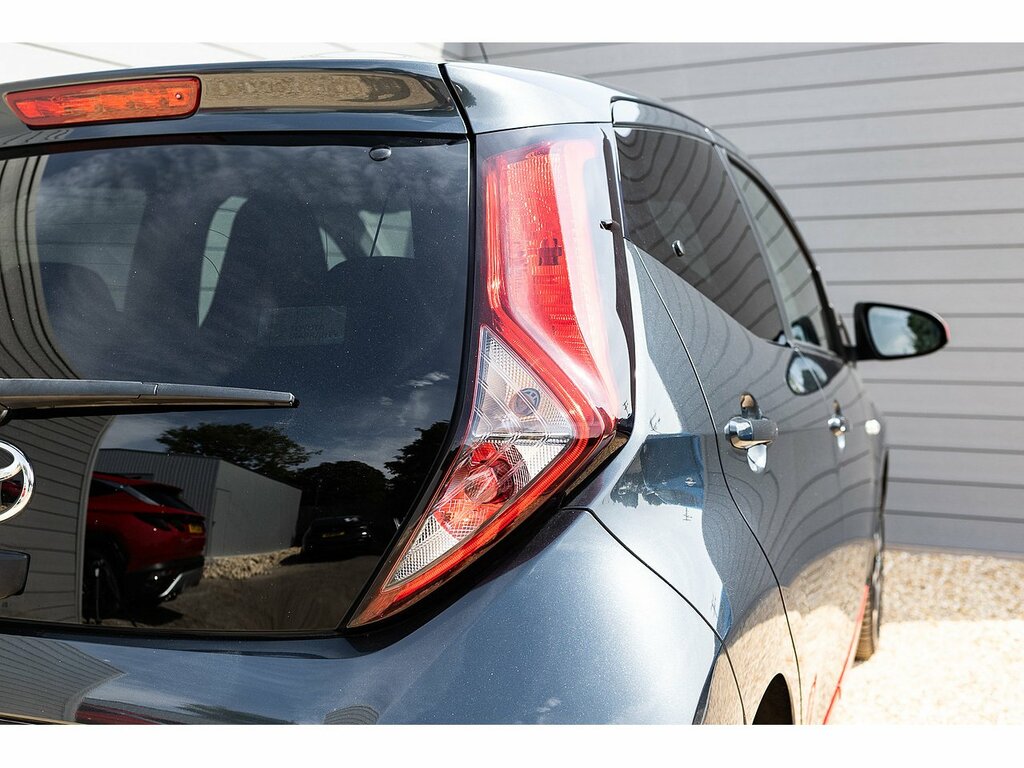 Toyota Aygo  Red #39