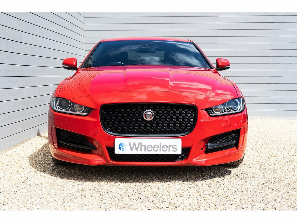 Jaguar XE I R-sport Red #4