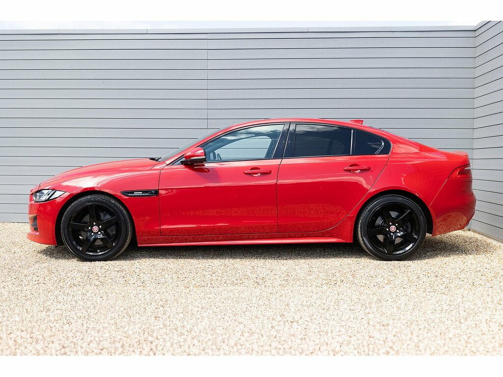 Jaguar XE I R-sport Red #5