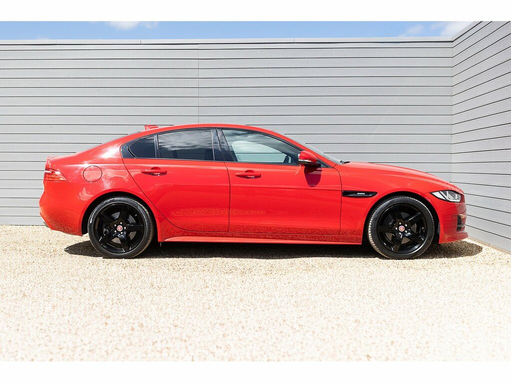 Jaguar XE I R-sport Red #6