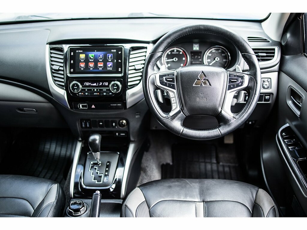 Mitsubishi L200 Di-d Dc Barbarian Blue #2