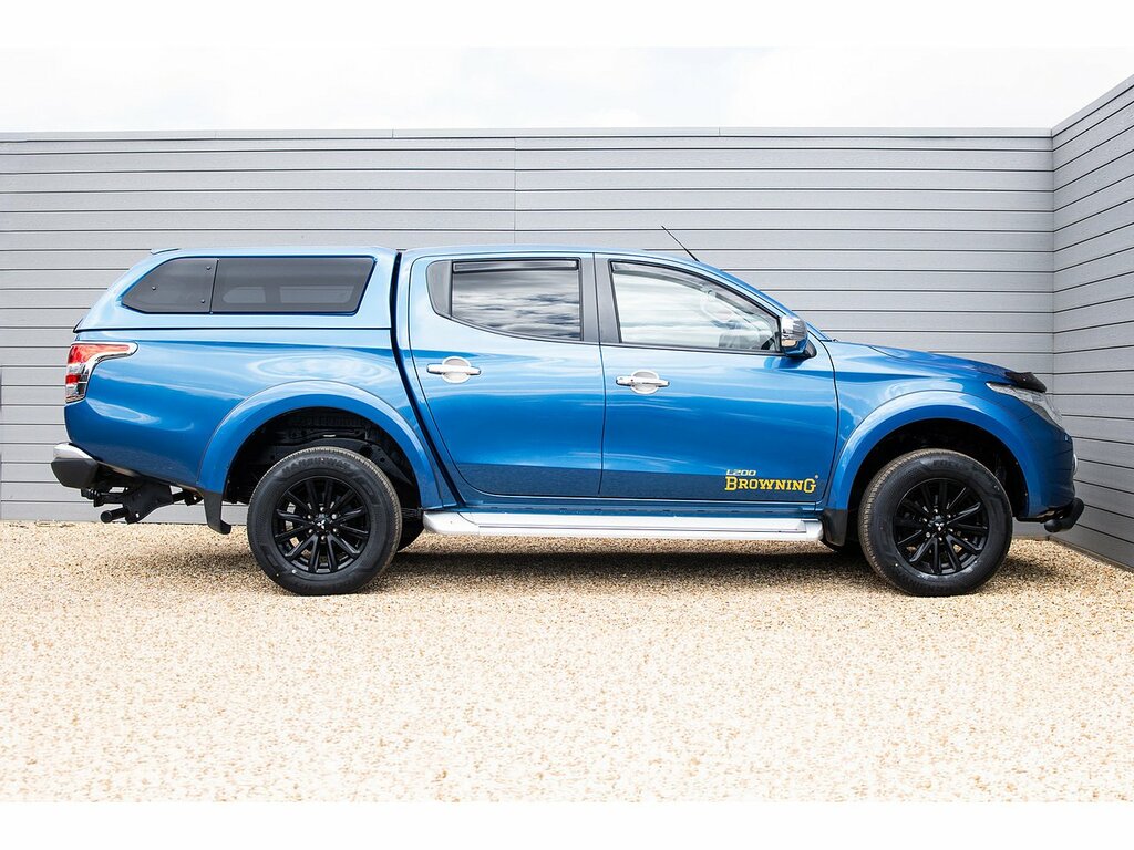 Mitsubishi L200 Di-d Dc Barbarian Blue #5