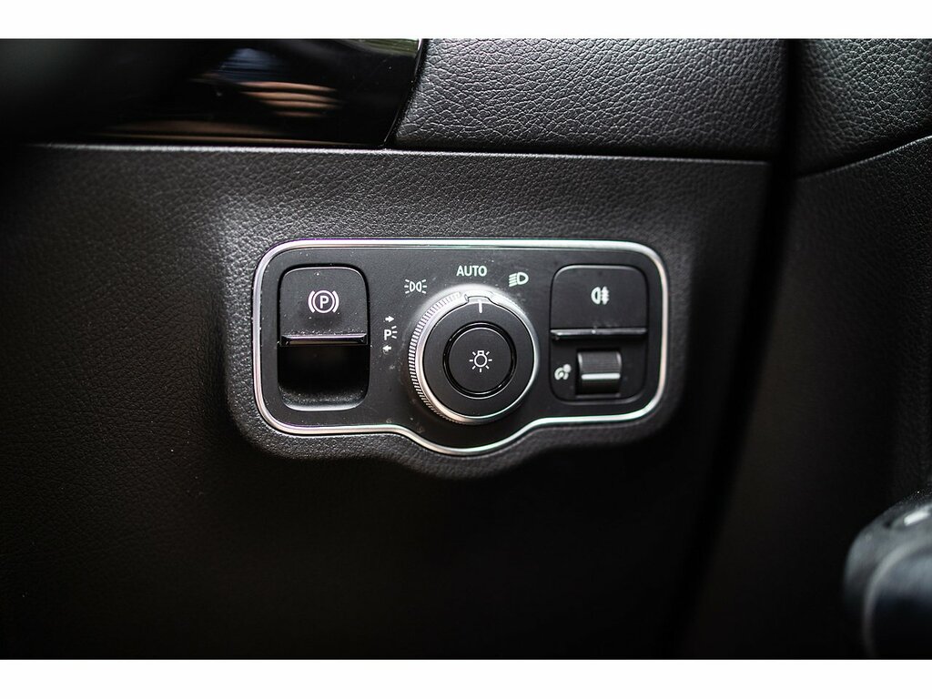 Mercedes-Benz EQA Eqa 250 66.5Kwh Amg Line Premium Black #35