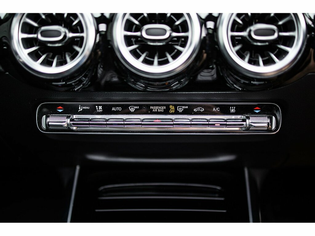 Mercedes-Benz EQA Eqa 250 66.5Kwh Amg Line Premium Black #24