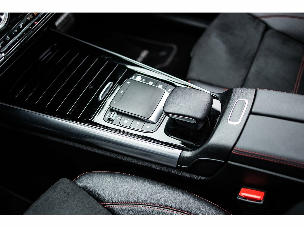 Mercedes-Benz EQA Eqa 250 66.5Kwh Amg Line Premium Black #29