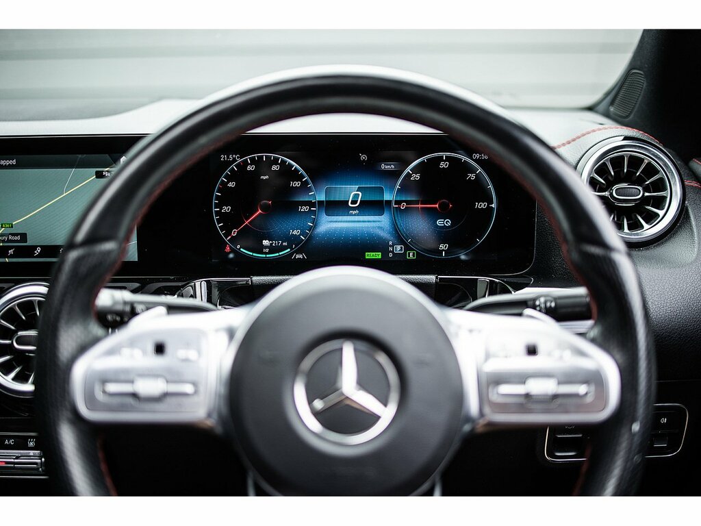 Mercedes-Benz EQA Eqa 250 66.5Kwh Amg Line Premium Black #31