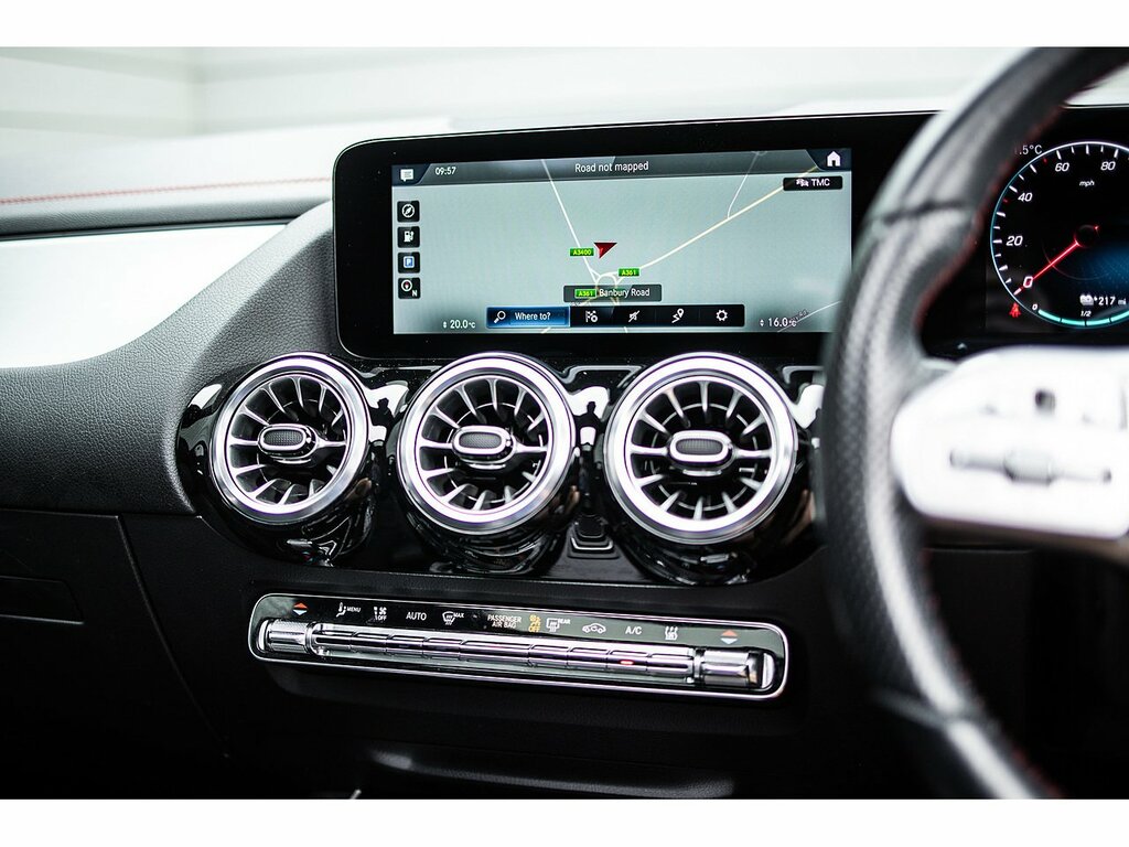 Mercedes-Benz EQA Eqa 250 66.5Kwh Amg Line Premium Black #25
