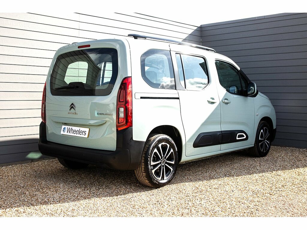 Citroen Berlingo Puretech Flair Green #3