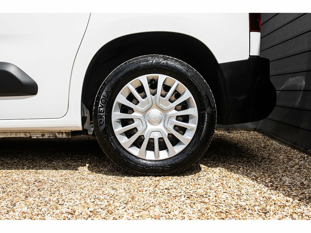 Toyota Proace City 1.5D 100 Active Van Smart Cargo Grey #40