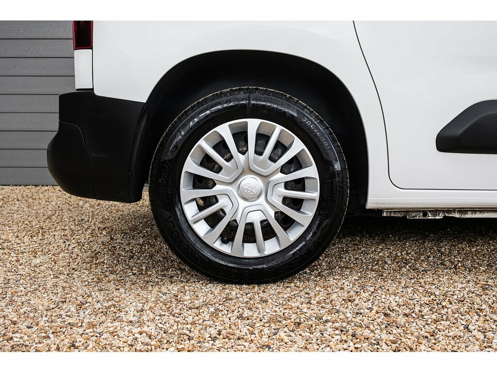 Toyota Proace City 1.5D 100 Active Van Smart Cargo Grey #41