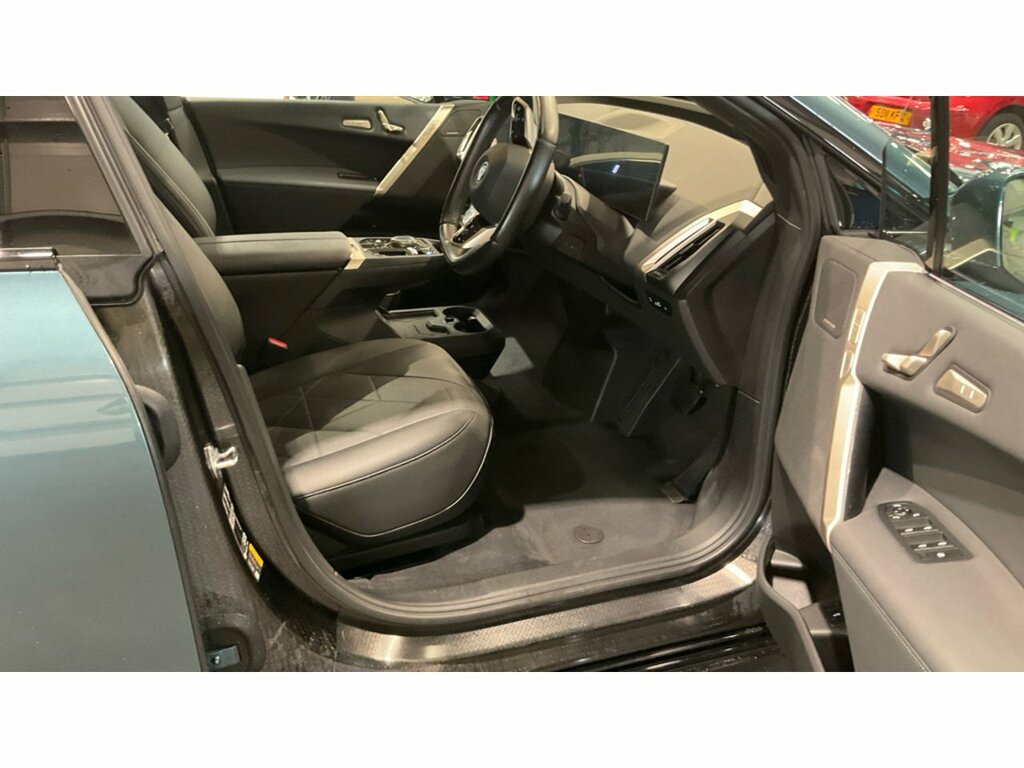 BMW iX 40 M Sport Edition Blue #2