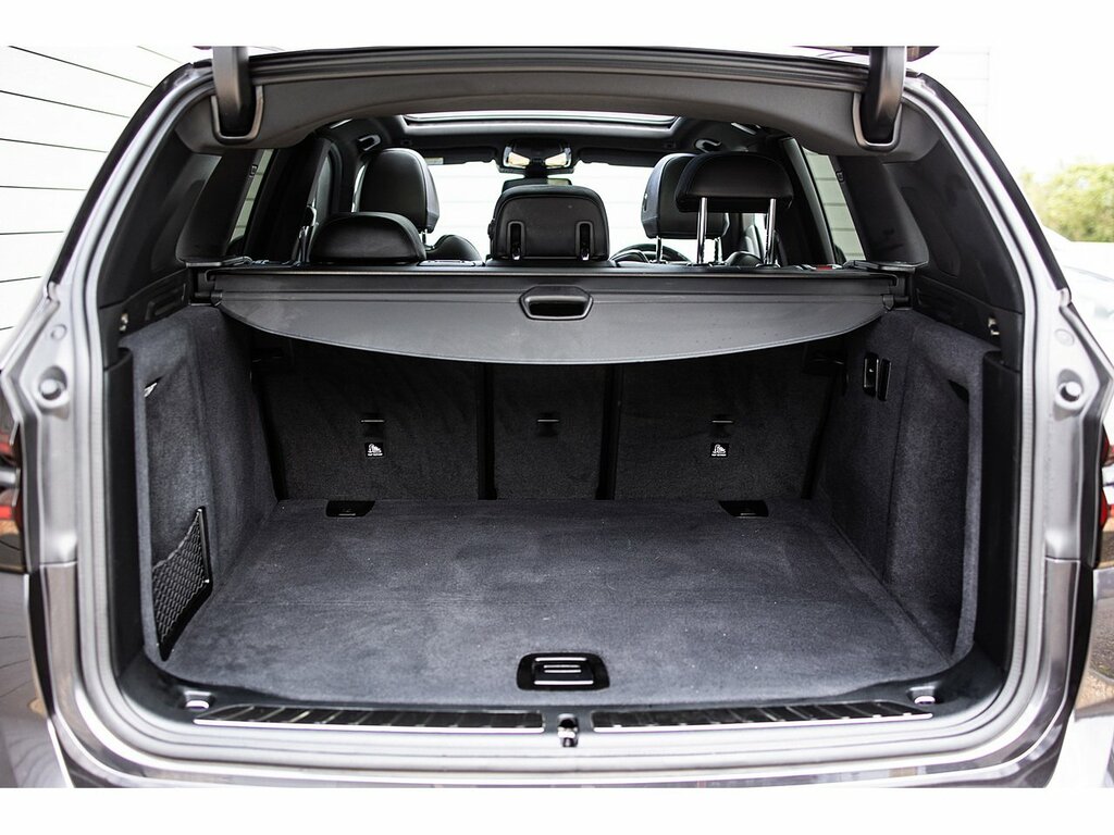 BMW iX3 210Kw M Sport Pro 80Kwh White #10