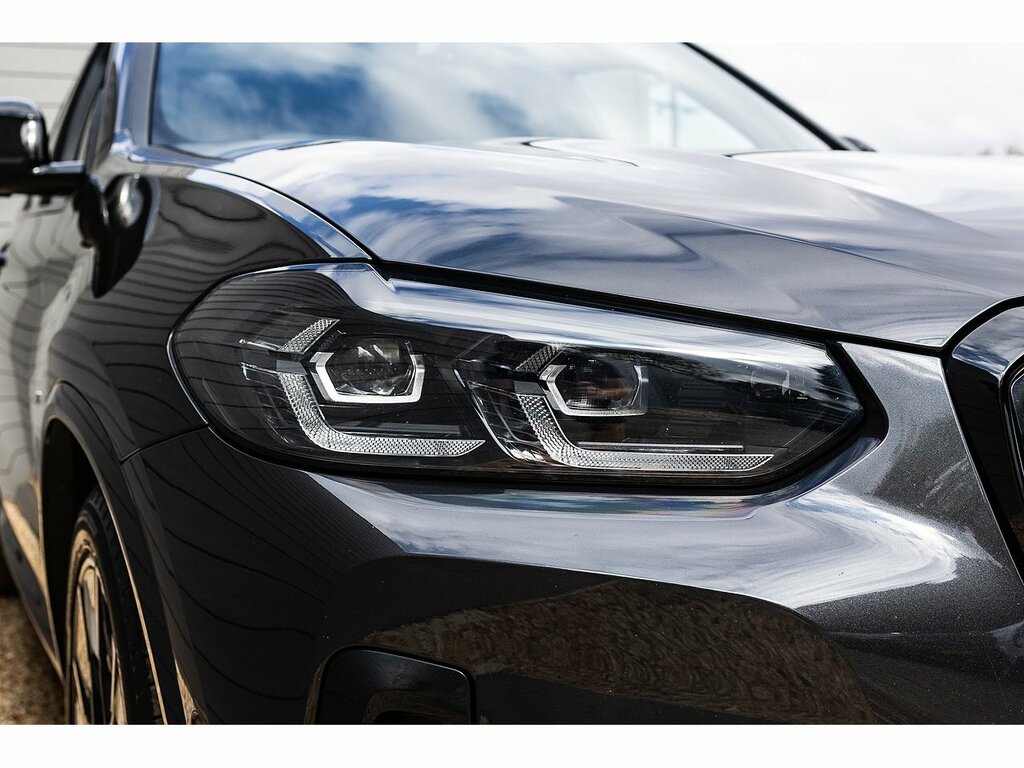 BMW iX3 210Kw M Sport Pro 80Kwh White #38