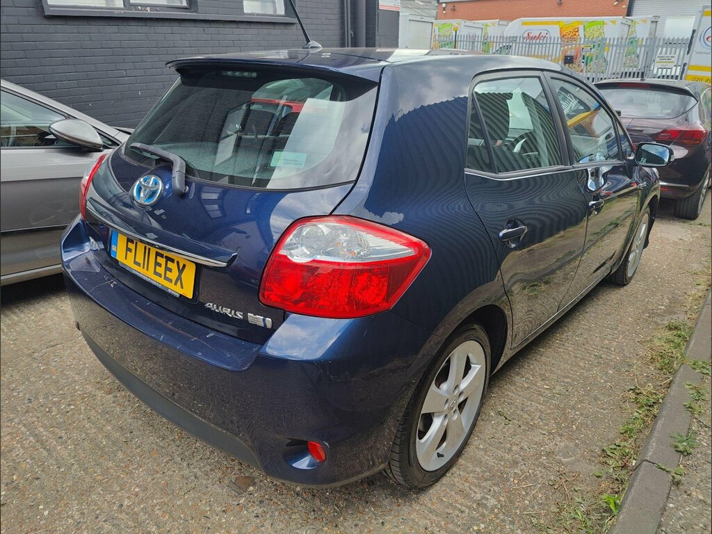 Toyota Auris T Spirit Black #7