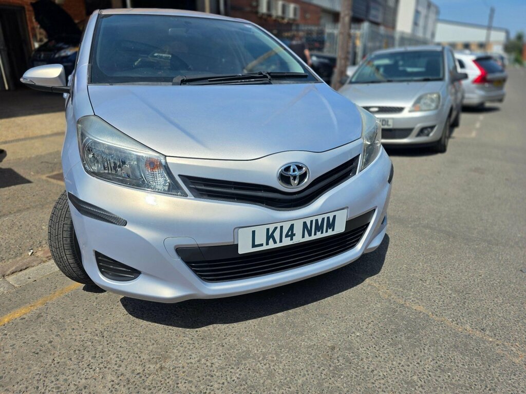 Toyota Yaris 1.33 Dual Vvt-i Icon Multidrive S Euro 5 Euro Purple #4