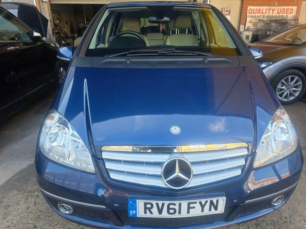 Mercedes-Benz A Class 1.8 A200 Cdi Blueefficiency Sport 7G-dct Euro 5 S Black #3