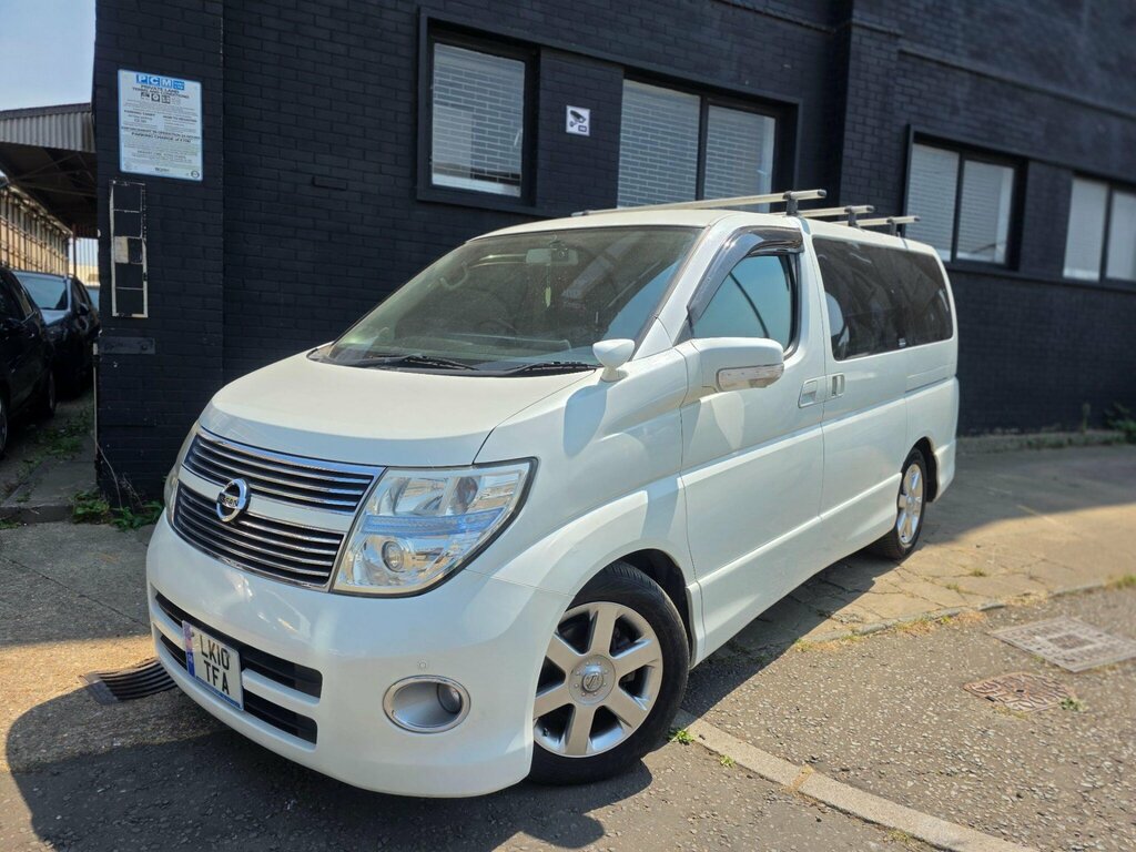 Nissan Elgrand Highway Star White Edn White