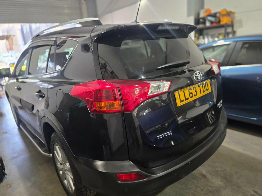 Toyota Rav 4 2.2 D-4d Icon Suv 4Wd Euro 5 15 White #9