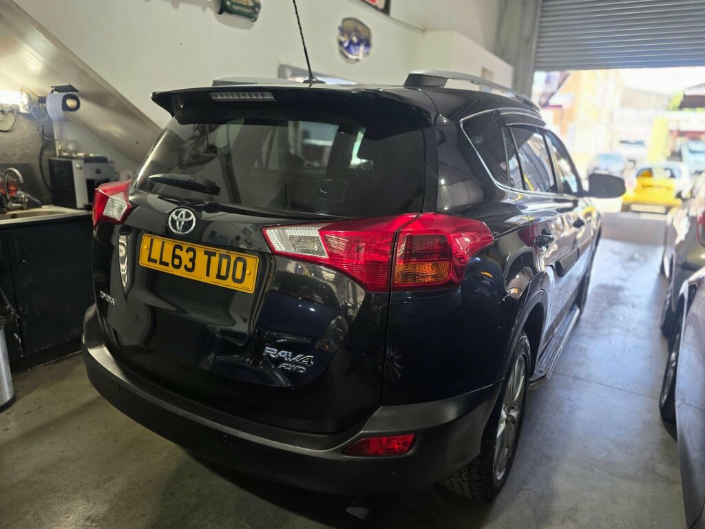 Toyota Rav 4 2.2 D-4d Icon Suv 4Wd Euro 5 15 White #14