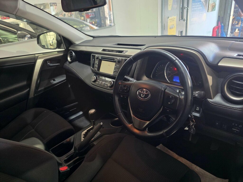 Toyota Rav 4 2.2 D-4d Icon Suv 4Wd Euro 5 15 White #16