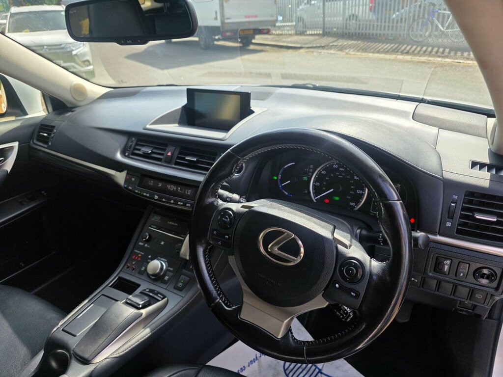 Lexus CT 200H Advance Plus Black #19